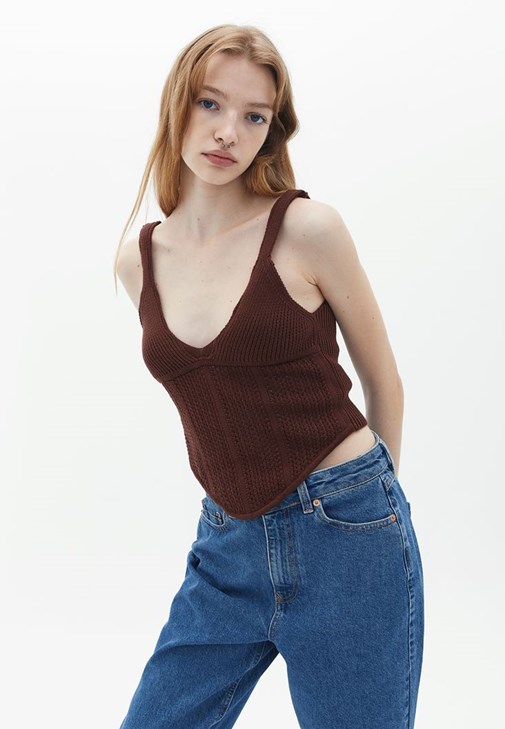 Ajurlu Atlet ve Mom-Fit Pantolon Kombini