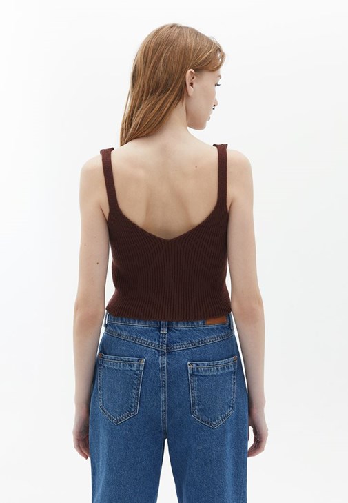 Ajurlu Atlet ve Mom-Fit Pantolon Kombini