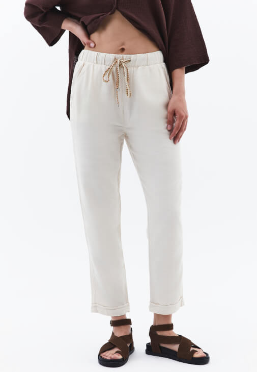 Pantolon ve Oversize Ceket Kombini