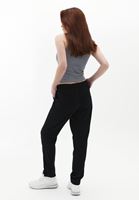 Women Black High Rise Carrot Fit Pants