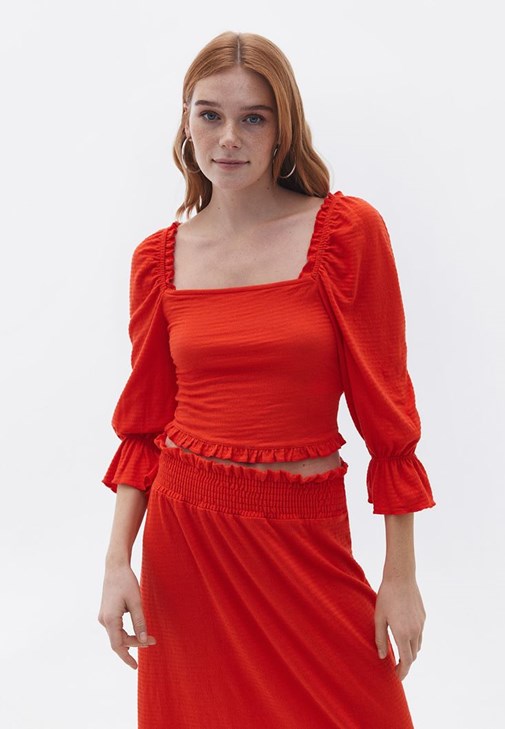 Kırmızı Kare Yaka Crop Bluz