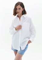 Bayan Beyaz Oversize Cepli Gömlek