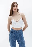 Biyeli Bralet ve Düşük Bel Pantolon Kombini