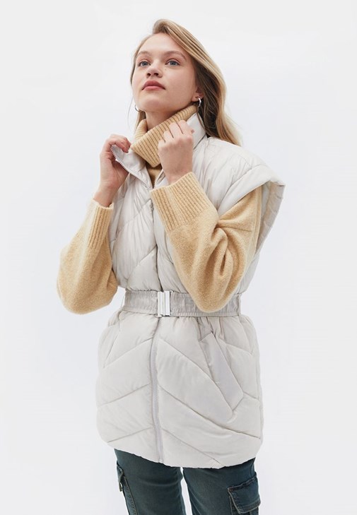 Bej Kemer Detaylı Yelek