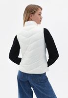 Bayan Krem Kapitoneli Yelek