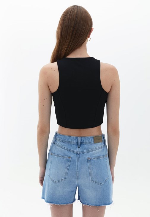 Bağlamalı Crop Top ve Şort Kombini