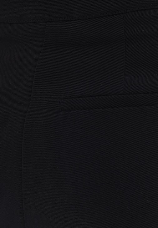 Wide-Leg Pantolon ve Çizgili Atlet Kombini