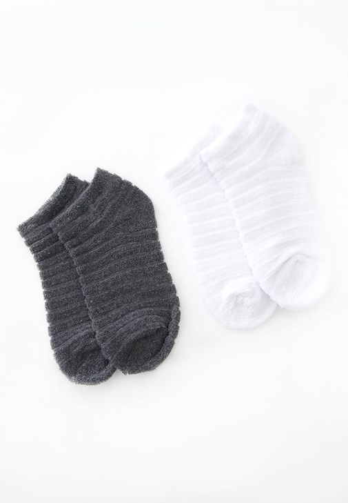 Beyaz Dokulu Çorap Seti