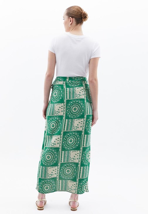 Balon Kollu Bluz ve Etek Kombini