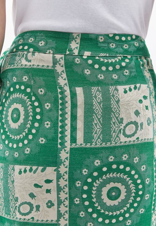 Balon Kollu Bluz ve Etek Kombini