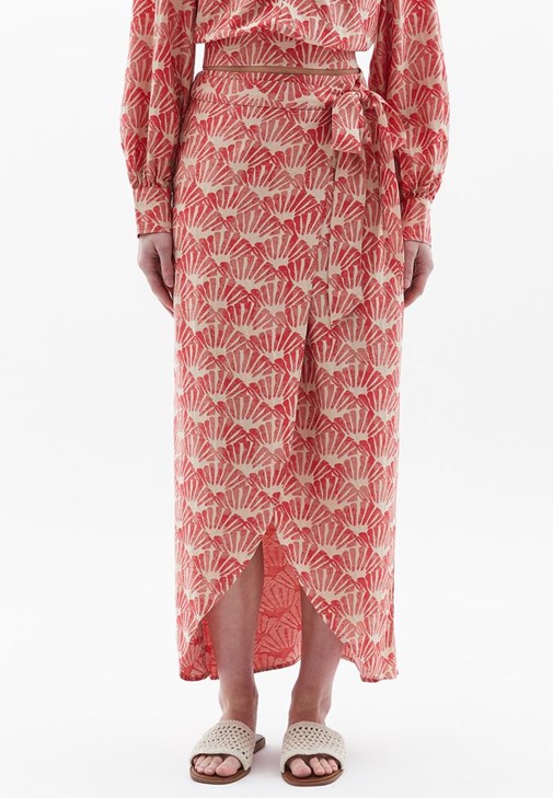 Loose-Fit Bluz ve Etek Kombini