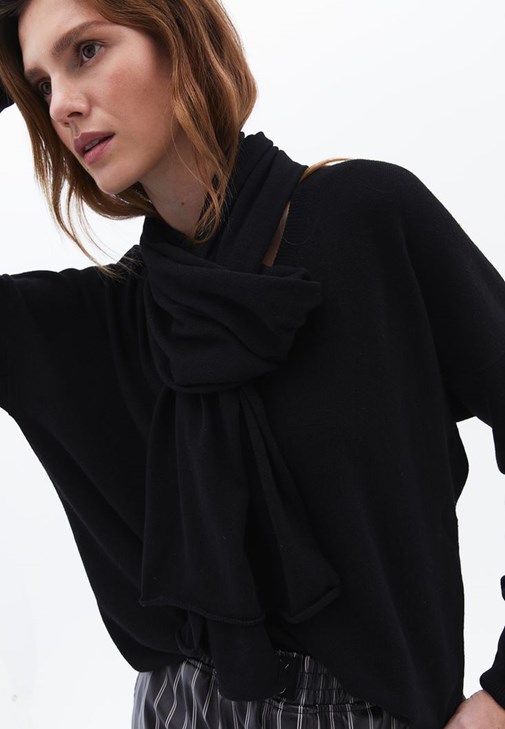 Siyah Yumuşak Dokulu İnce Şal