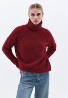 Yün Kazak ve Wide-Leg Pantolon Kombini
