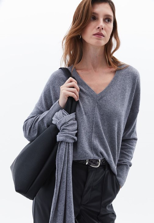  Kaşmir Karışımlı V Yaka Kazak