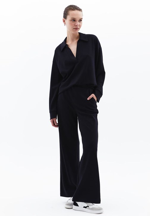 Sıfır Yaka Crop Sweatshirt ve Pantolon Kombini