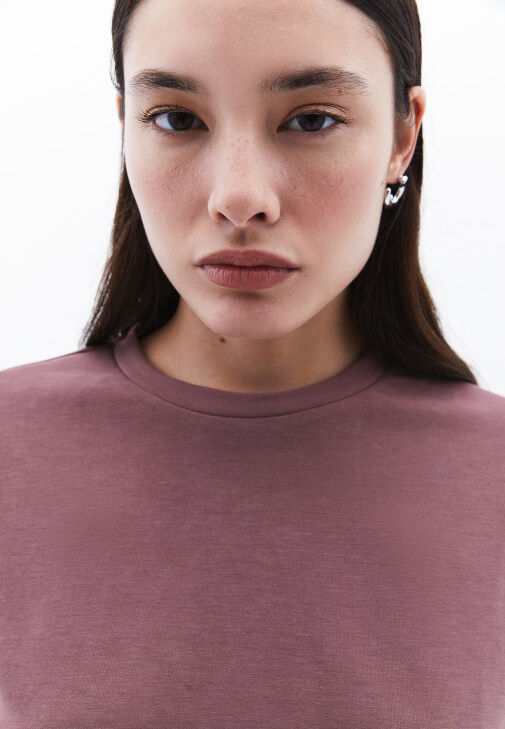 Sıfır Yaka Sweatshirt ve Straight Pantolon Kombini