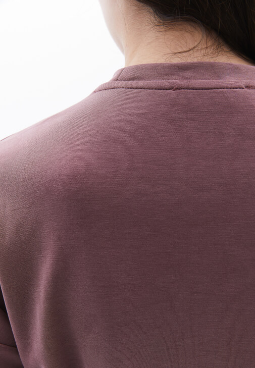 Sıfır Yaka Sweatshirt ve Straight Pantolon Kombini