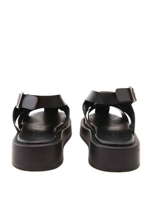 Midi Elbise ve Sandalet Kombini