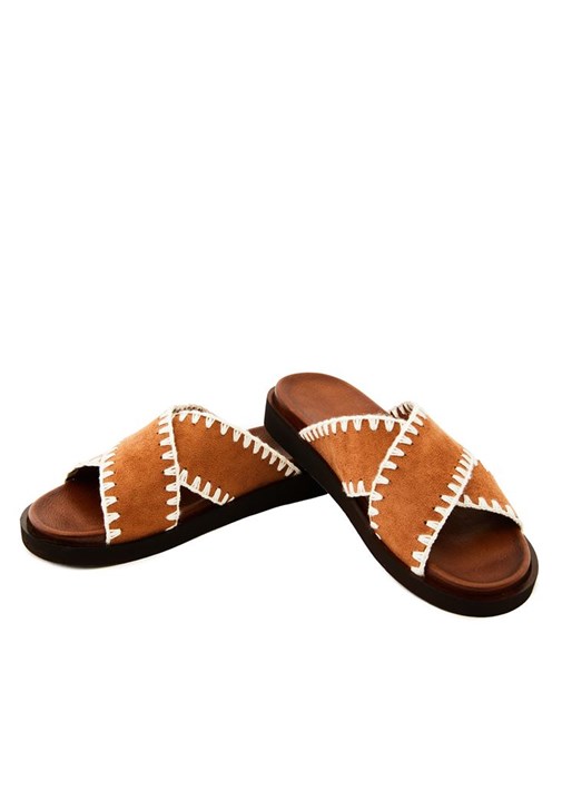 Tek Omuz Uzun Elbise ve Terlik Kombini