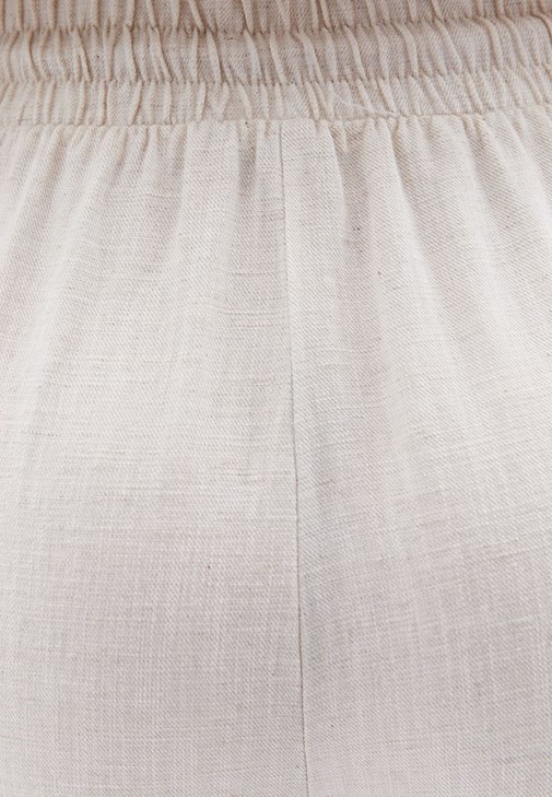 Crop Bluz ve Keten Pantolon Kombini