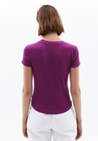 Modal Tişört ve Straight-Fit Pantolon Kombini