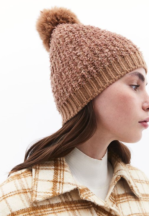 Kahverengi Ponponlu Bere