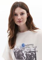 Oversize Tişört ve Denim Kombini