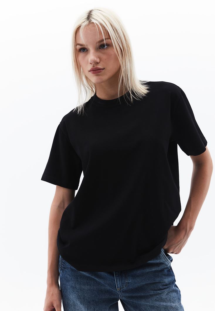 Women Black Cotton Blended Oversize Tshirt
