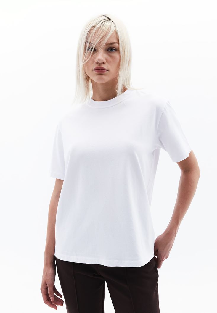 Women White Cotton Blended Oversize Tshirt