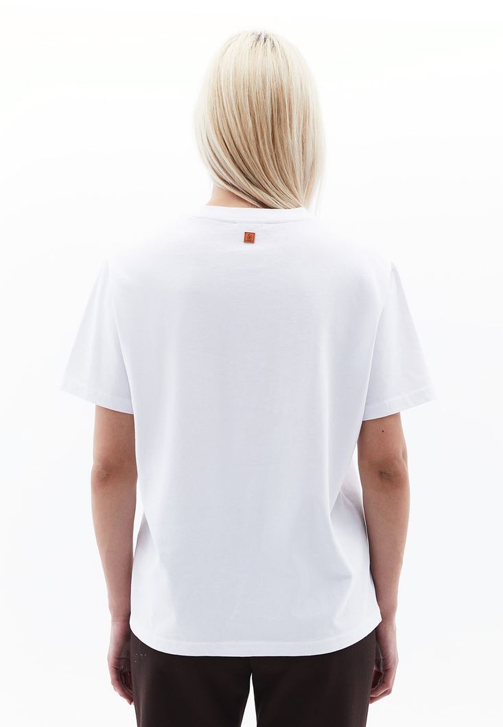 Women White Cotton Blended Oversize Tshirt