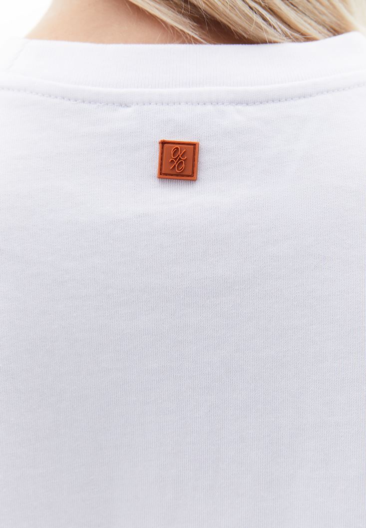 Women White Cotton Blended Oversize Tshirt
