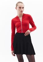 Oversize Deri Ceket ve  Mini Etek Kombini
