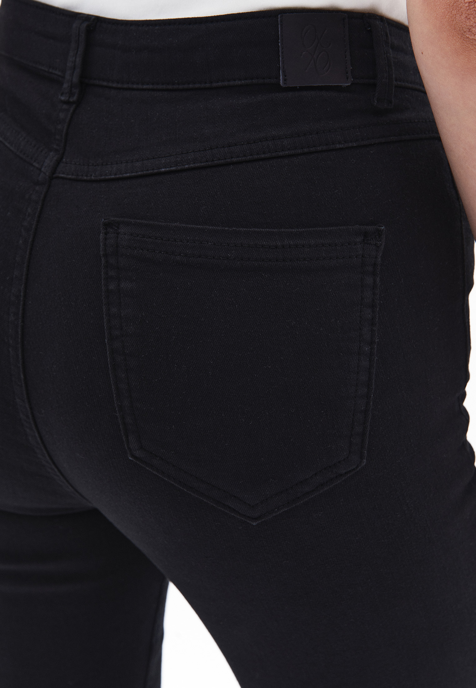 Siyah Yüksek Bel Skinny-Fit Pantolon