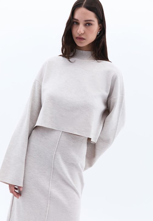 Bej Yüksek Yaka Crop Kazak