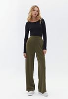 Wide-Leg Pantolon ve Bodysuit Kombini