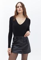 Bayan Siyah V Yaka Bodysuit