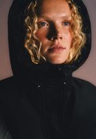 Bayan Siyah Kaz Tüylü Puf Yaka