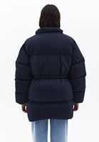 Bayan Lacivert Kapitoneli Puf Mont