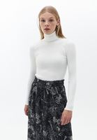Blazer Ceket ve Mini Etek Kombini