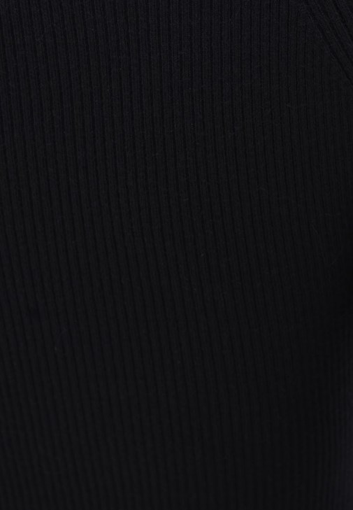 Crop Triko ve Carrot-Fit Pantolon Kombini