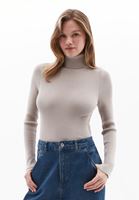 Bayan Bej Roll Neck Kazak