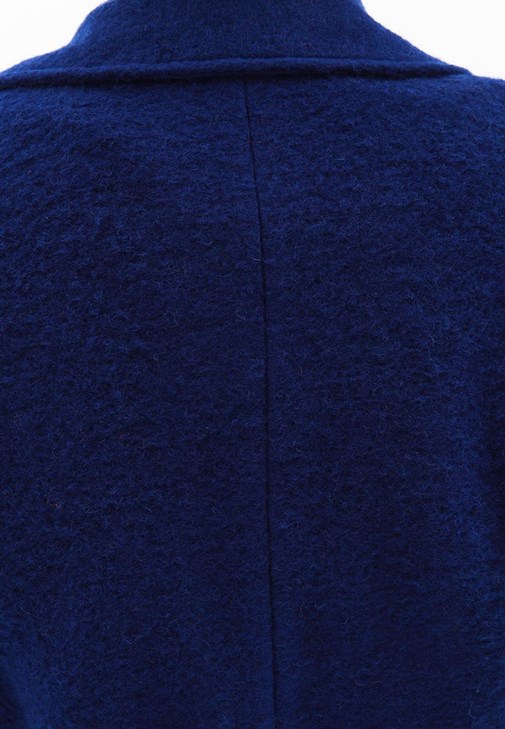 Oversize Kaban ve Straight-Fit Pantolon Kombini