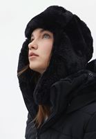 Bayan Siyah Kulak Korumalı Peluş Şapka