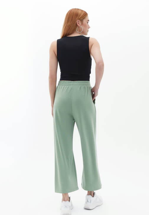 Culotte Pantolon ve Pamuklu Atlet Kombini