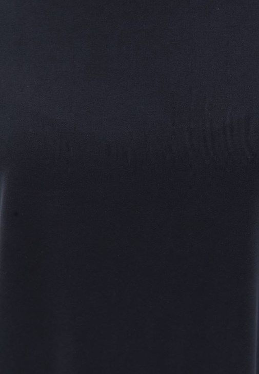 Loose-Fit Tişört ve Straight Pantolon Kombini