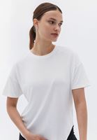 Loose-Fit Tişört ve Bootcut Pantolon Kombini