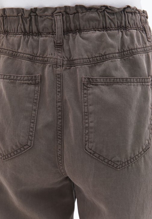 Tencel Baggy-Fit Pantolon ve Atlet Kombini