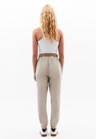 Jogger Pantolon ve Oversize Tişört Kombini