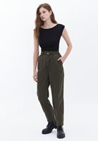 Bayan Siyah Pamuklu Bot Yaka Tişört