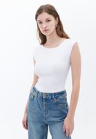 Women White Cotton Blended Boat Neck Tshirt